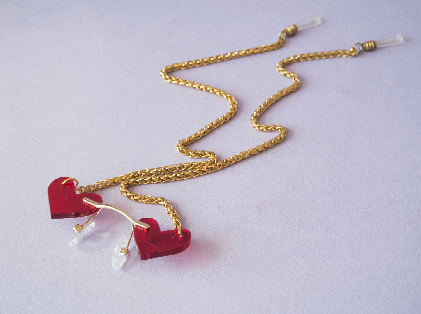 Tiny glasses on a glasses chain - read description!