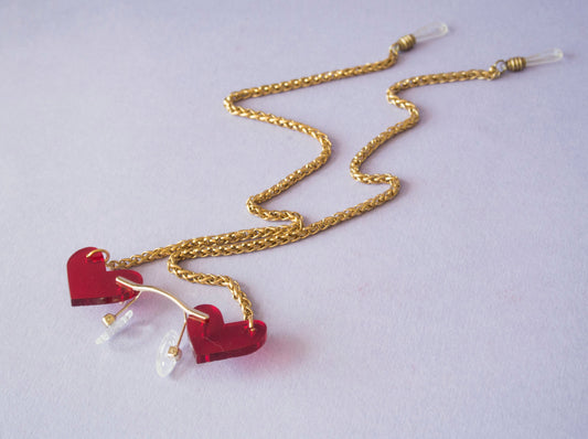 Tiny glasses on a glasses chain - read description!