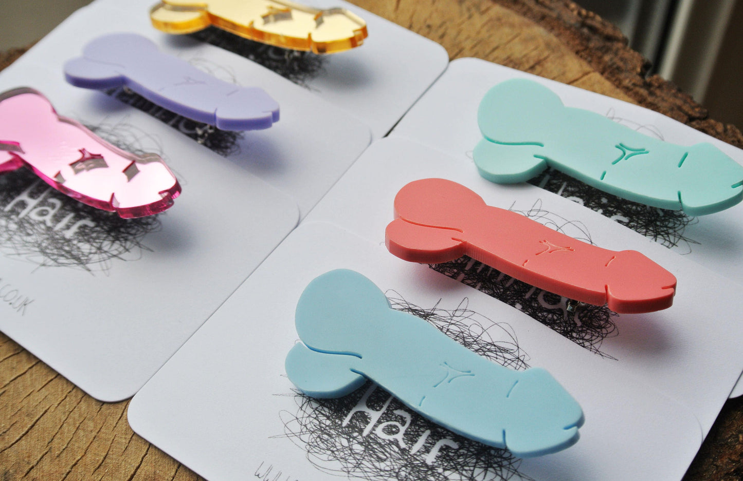 Dick brooch in 6 colours