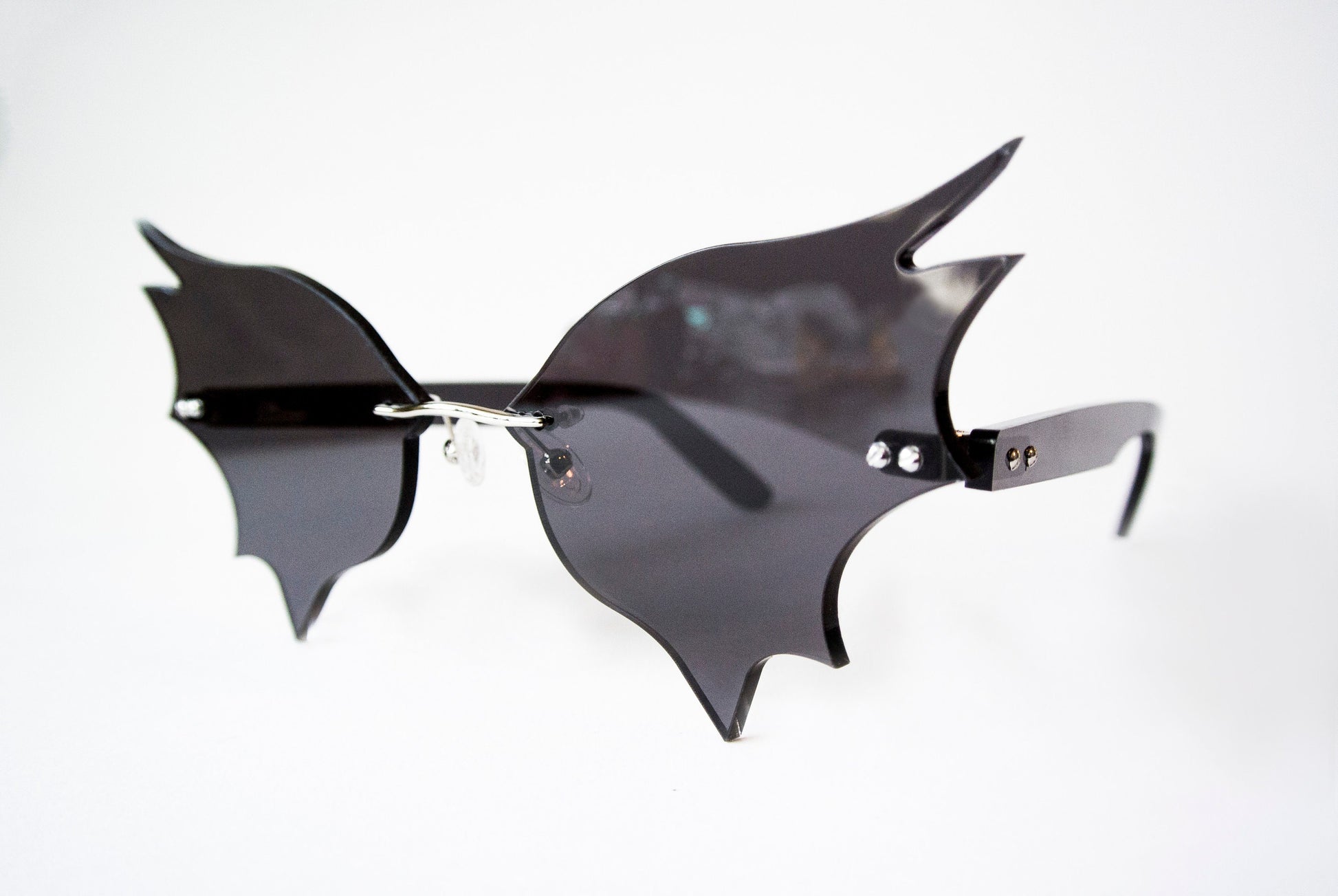 Gothic batwing eyewear by Animalhair