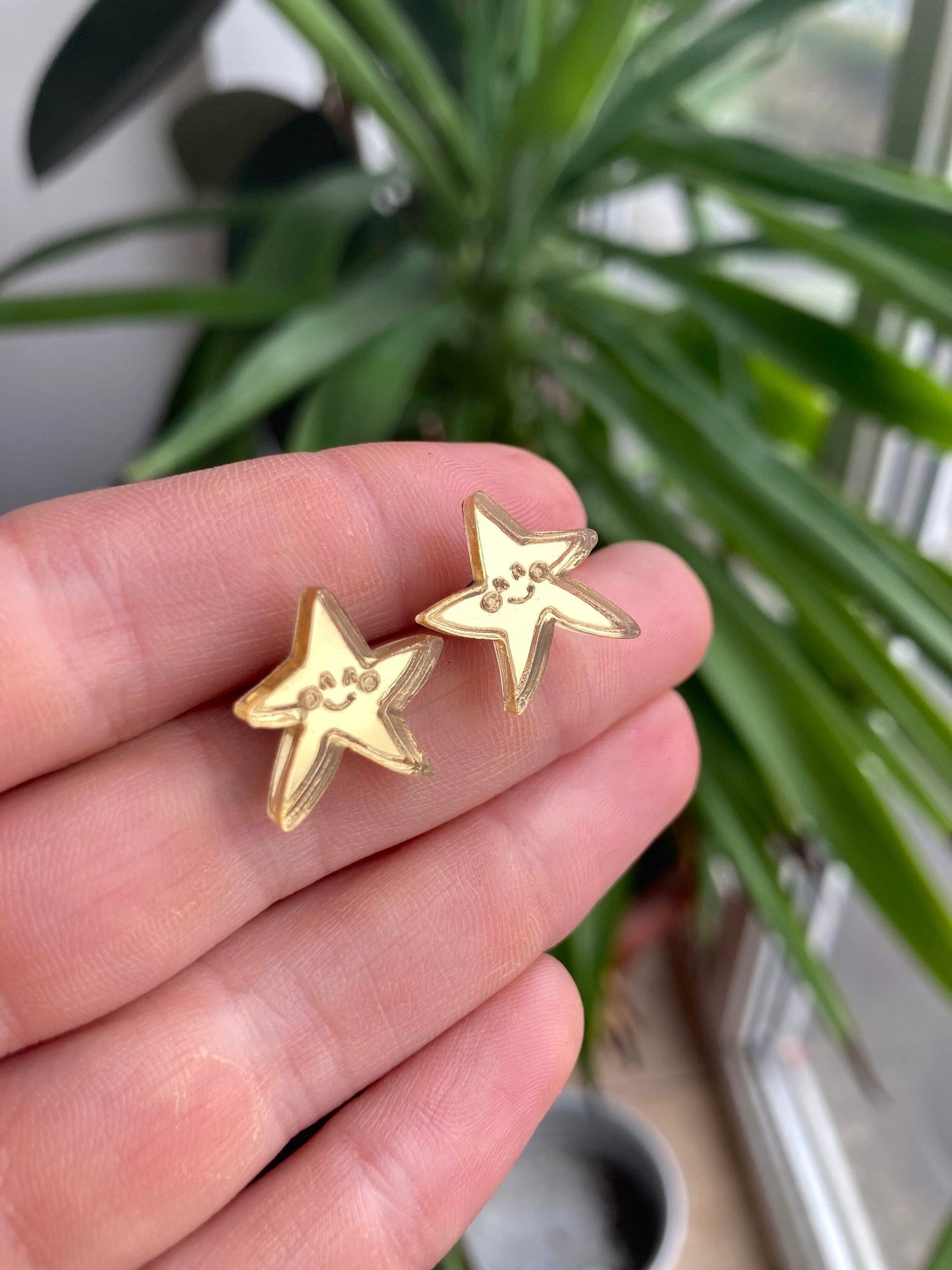 Smiling Star Stud Earrings